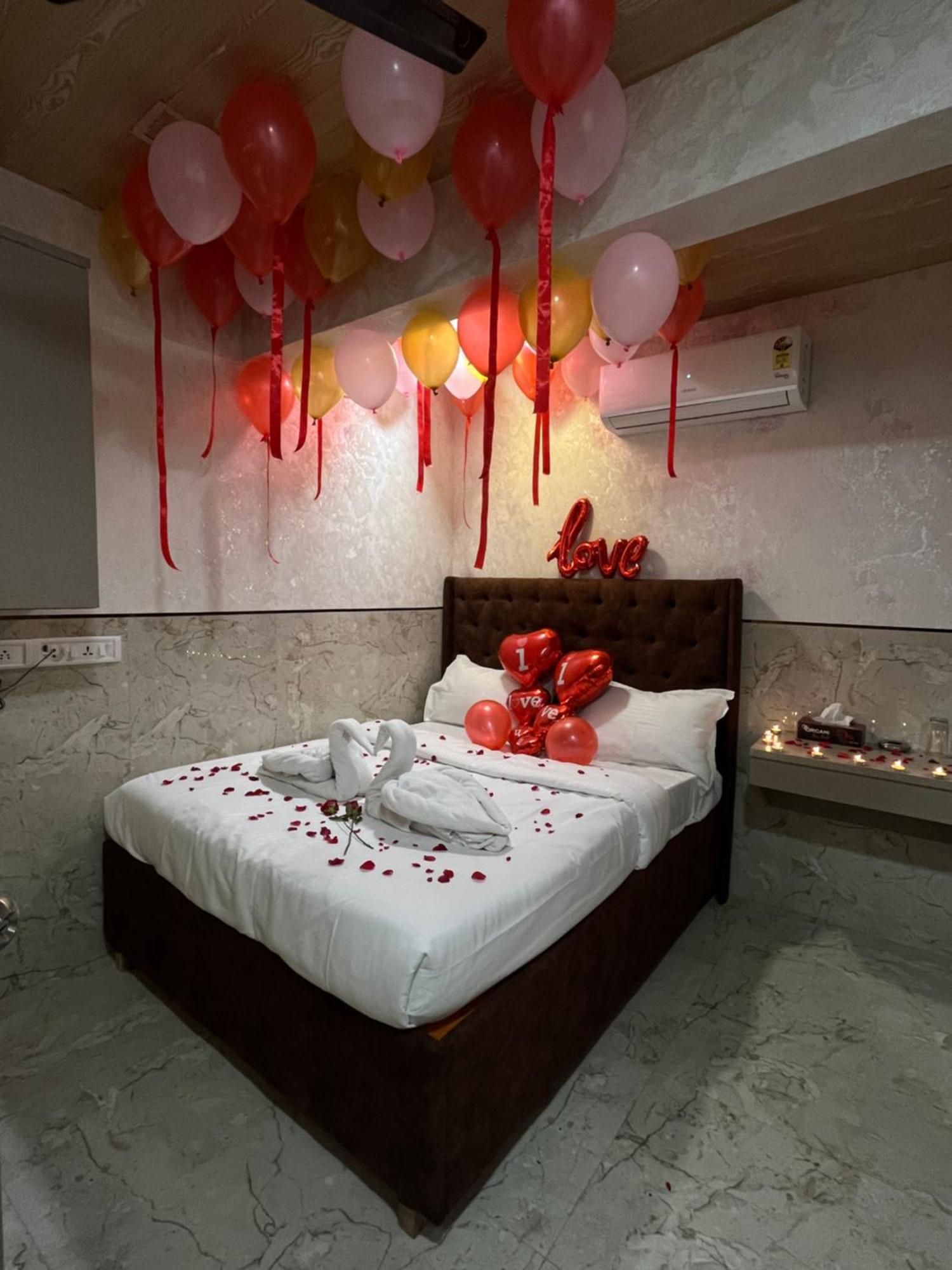 Hotel Newyork By Stayzy Rooms Bombay Esterno foto